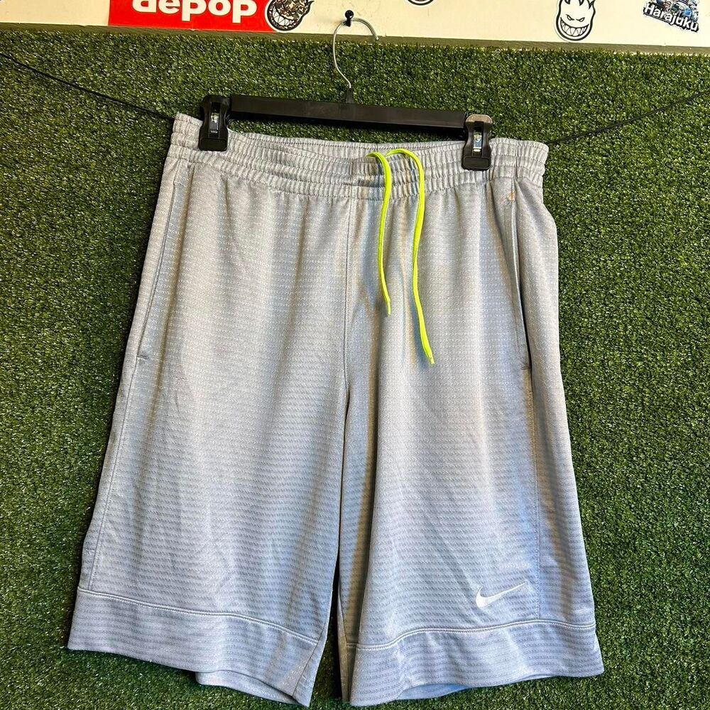Nike Men's Grey Shorts